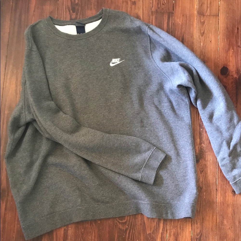 Nike Men’s Sweatshirt